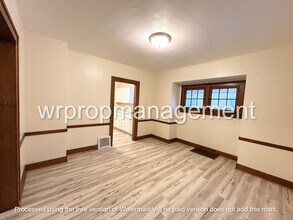 4121 Kingsbury Ave in Toledo, OH - Foto de edificio - Building Photo