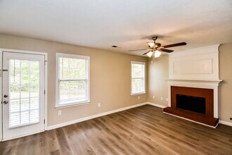 4970 Promenade Dr SW in Atlanta, GA - Building Photo - Building Photo