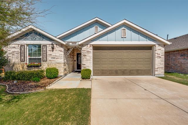 1309 Roadrunner Dr in Little Elm, TX - Foto de edificio