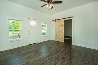 246 W Marshall Dr in Van Alstyne, TX - Building Photo - Building Photo