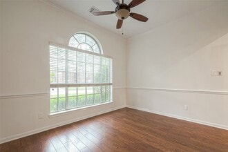 23759 River Pl Dr in Katy, TX - Building Photo - Building Photo