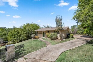 3306 Westhill Dr in Austin, TX - Building Photo
