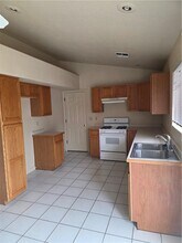 3284 N Jewel St in Kingman, AZ - Building Photo - Building Photo