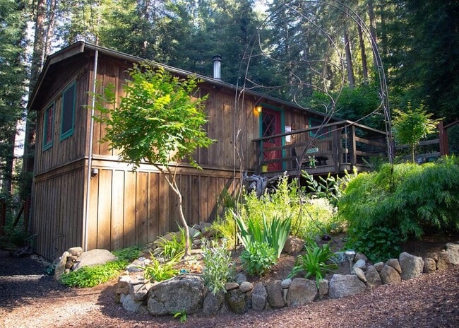 property at 164 Mahogany Way