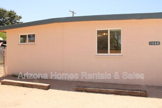 1448 E Blacklidge Dr in Tucson, AZ - Building Photo - Building Photo