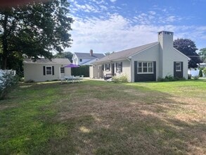 10 W View Rd in Old Saybrook, CT - Building Photo - Building Photo