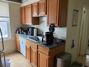 370 S Highland Ave, Unit 16 in Pittsburgh, PA - Foto de edificio - Building Photo