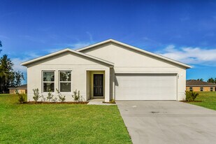 147 River Rdg Pl in Welaka, FL - Building Photo