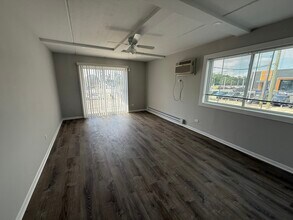 1128 Des Plaines Ave in Forest Park, IL - Building Photo - Building Photo