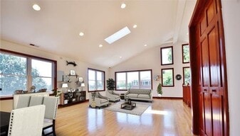 73 Edgewood Ave, Unit 2nd Floor in Yonkers, NY - Building Photo