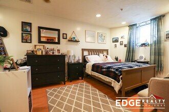 14 Sutherland Rd, Unit A in Boston, MA - Building Photo - Building Photo