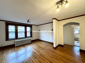 18 Lakeville Rd, Unit 14-15 in Boston, MA - Building Photo - Building Photo