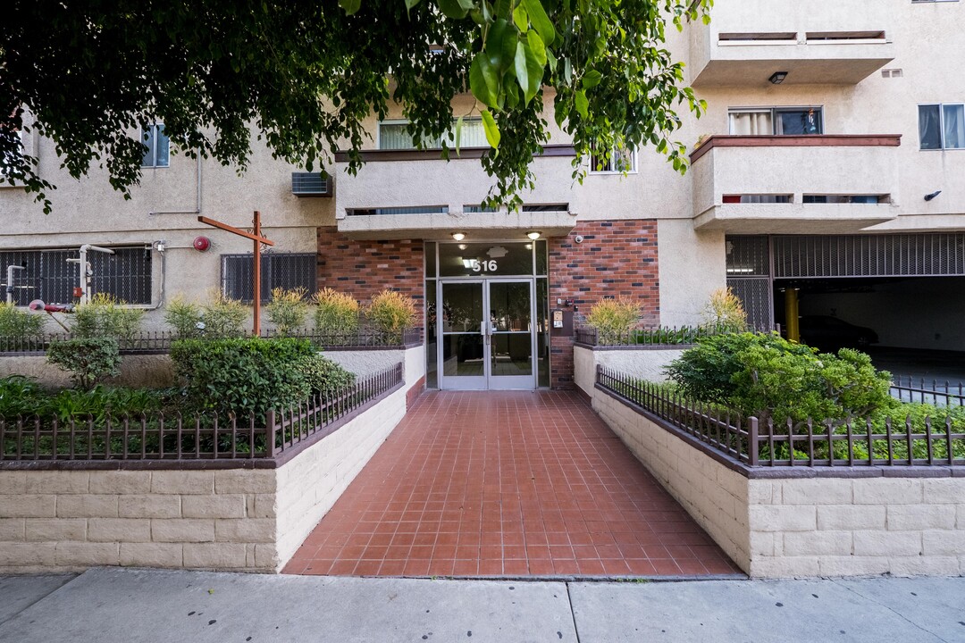 Berendo Apartments in Los Angeles, CA - Foto de edificio