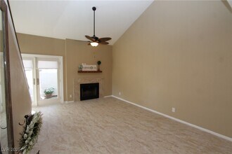 2748 Lodestone Dr in Las Vegas, NV - Building Photo - Building Photo