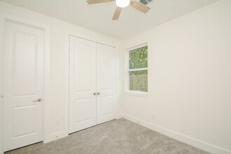 426 Sikes St in Houston, TX - Building Photo - Building Photo