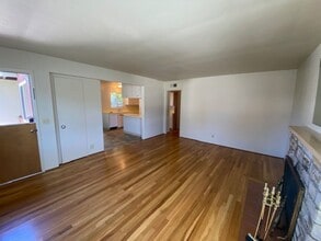 674 Oak St in Monterey, CA - Building Photo - Building Photo