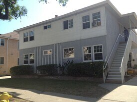 3705 S Victoria Ave in Los Angeles, CA - Building Photo