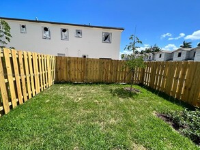 11976 SW 244 Ln in Princeton, FL - Building Photo - Building Photo
