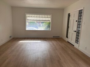 1433 E 2700 S-Unit -2699 S Chadwick in Salt Lake City, UT - Foto de edificio - Building Photo