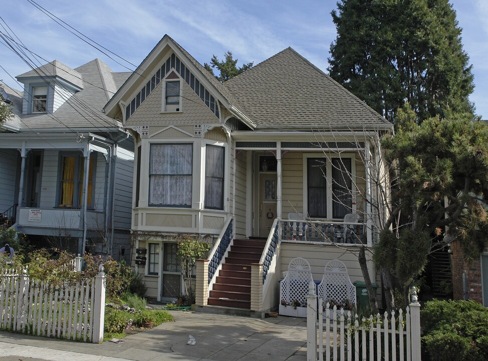 1174 Park Ave in Alameda, CA - Building Photo