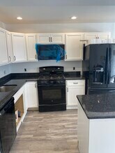 10112 Verree Rd, Unit 1st Floor in Philadelphia, PA - Foto de edificio - Building Photo