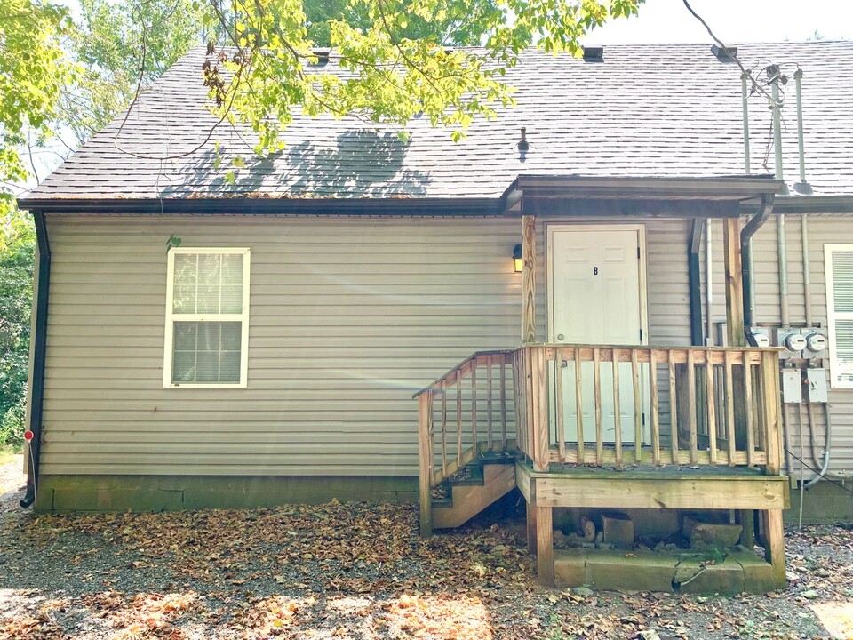 1541 Madison St-Unit -1541 Madison St B in Clarksville, TN - Foto de edificio
