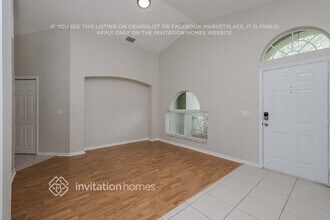 2618 Brookville Dr in Valrico, FL - Foto de edificio - Building Photo