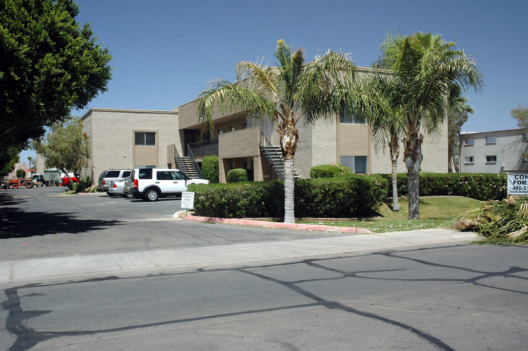 Sunrise Apartments in Tempe, AZ - Foto de edificio