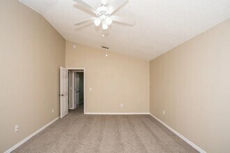 13039 St Filagree Dr in Riverview, FL - Building Photo - Building Photo