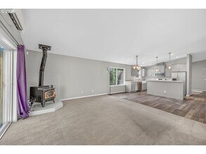 57800 Grandmas Ln in Scappoose, OR - Building Photo - Building Photo