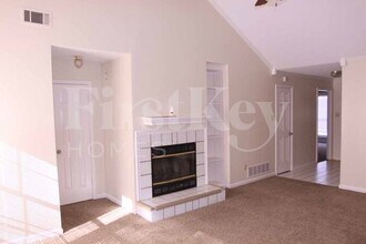 4577 Bassett Hall Dr in Memphis, TN - Building Photo - Building Photo