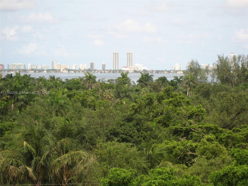 5701 Biscayne Blvd in Miami, FL - Building Photo
