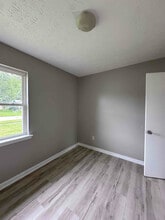 10315 Waycross Ave in Louisville, KY - Building Photo - Building Photo