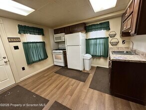 546 Main St in Dickson City, PA - Building Photo - Building Photo