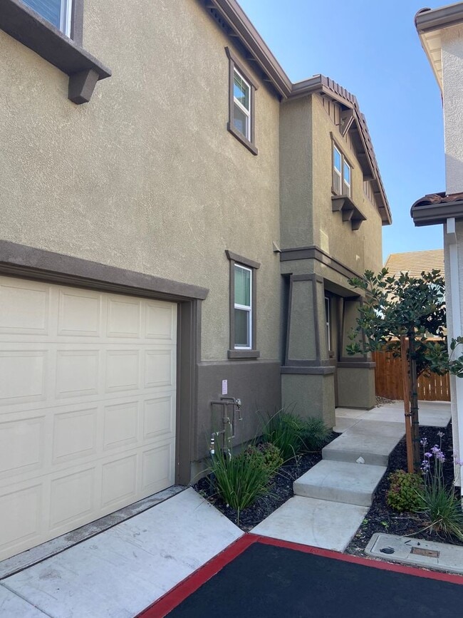 property at 8174 Kramer Rnch Ln