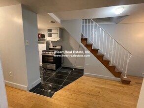 474 E 7th St, Unit #1 in Boston, MA - Building Photo - Building Photo