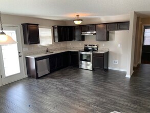 1065 Carib Loop E in Cordova, TN - Building Photo - Building Photo