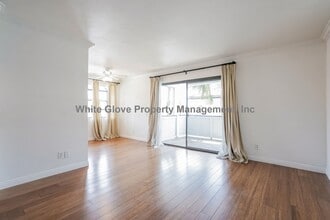 125 S Poplar Ave in Brea, CA - Building Photo - Building Photo