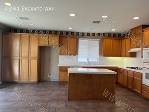 43941 Encanto Way in Lancaster, CA - Building Photo - Building Photo