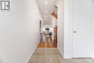 5 Freedom Oaks Trail in Brampton, ON - Building Photo - Building Photo