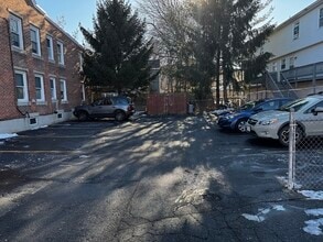 151-153 Charles St in Lowell, MA - Building Photo - Building Photo