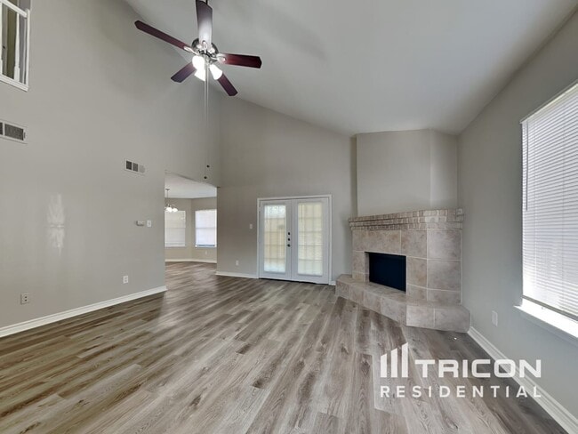 13311 Danshire Dr in Houston, TX - Building Photo - Building Photo