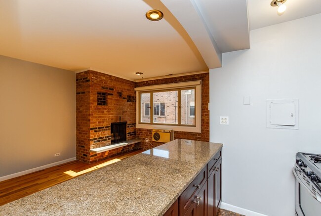 property at 663 W Melrose St