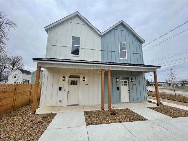 628 W Price Ave in Springdale, AR - Building Photo - Building Photo