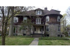 144 Park Ave in Swarthmore, PA - Building Photo