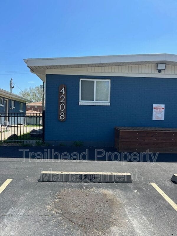 property at 4208 Lloyd St