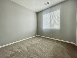238 Laird Pl in Brentwood, CA - Building Photo - Building Photo