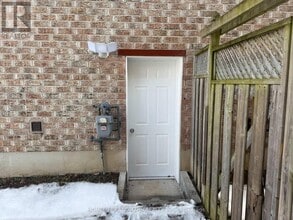 33 Silver Linden Dr in Richmond Hill, ON - Building Photo - Building Photo