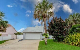 4712 Dixie Dr in Ponce Inlet, FL - Building Photo