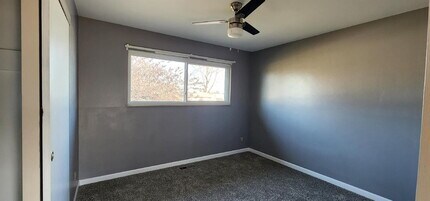 956 Altavia Dr in Hazelwood, MO - Building Photo - Building Photo